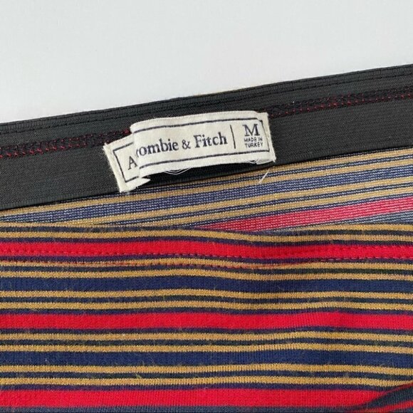 Abercrombie & Fitch midi skirt in a stretch knit - Picture 9 of 10